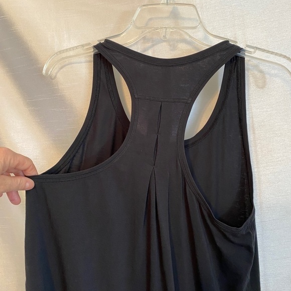 LuluLemon Athletica Yogi Racer  Back Black Ladies 6 - Picture 10 of 12